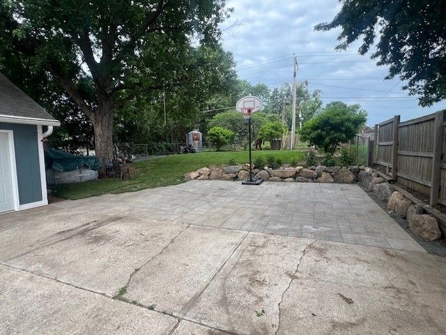1611 Douglas Avenue, Ames, IA 50010