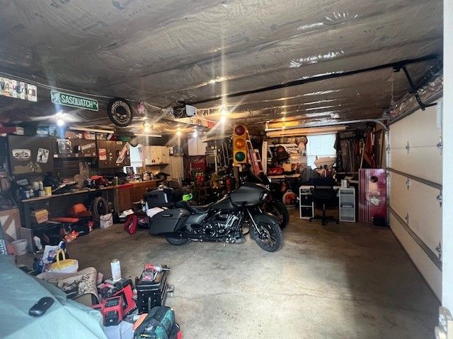 1611 Douglas Avenue, Ames, IA 50010