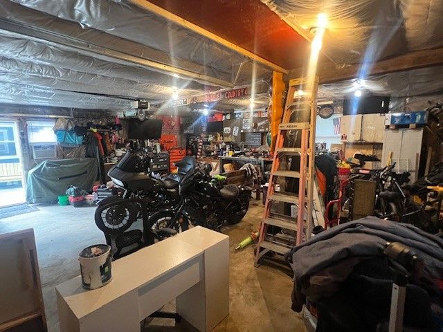 1611 Douglas Avenue, Ames, IA 50010