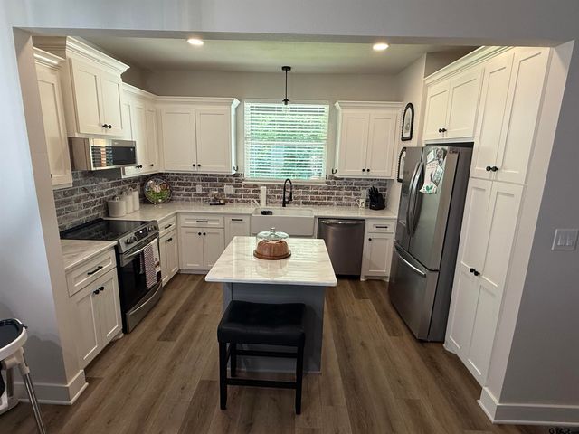 18535 Paradise Lane, Flint, TX 75762