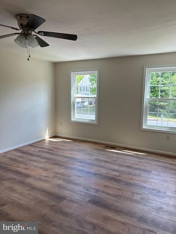 13428 ORANGEWOOD DR, Woodbridge, VA 22193