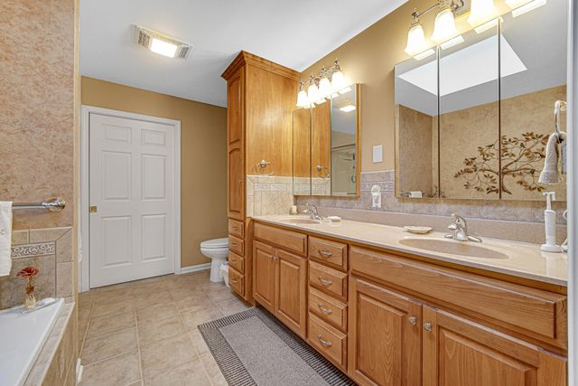 1718 Silver Hawk Drive, Crown Point, IN 46307