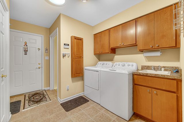 1718 Silver Hawk Drive, Crown Point, IN 46307