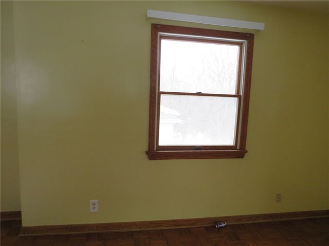2888 Maple St, Bethel Park, PA 15102