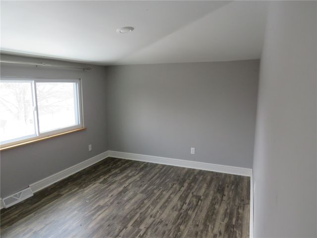 2888 Maple St, Bethel Park, PA 15102