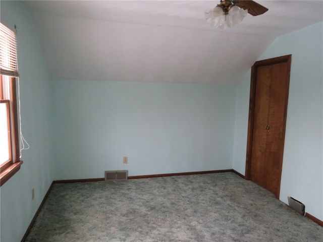 2888 Maple St, Bethel Park, PA 15102