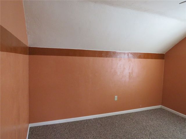 2888 Maple St, Bethel Park, PA 15102
