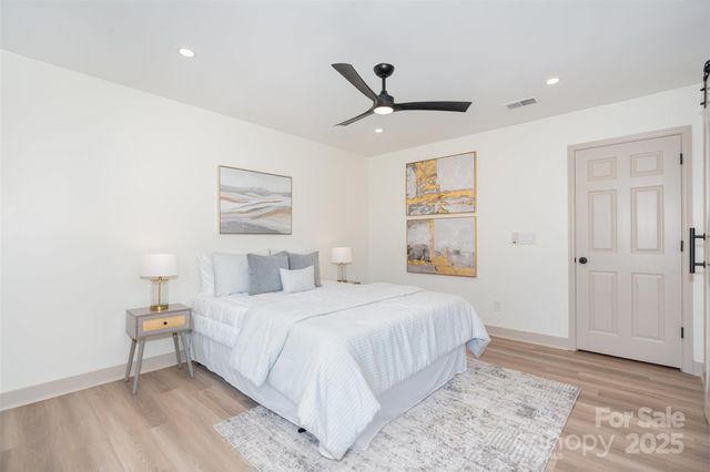 7802 Renaissance Court B, Charlotte, NC 28226