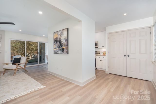 7802 Renaissance Court B, Charlotte, NC 28226