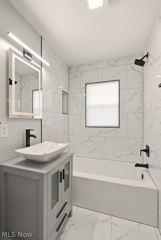 801 Triplett Boulevard, Akron, OH 44306