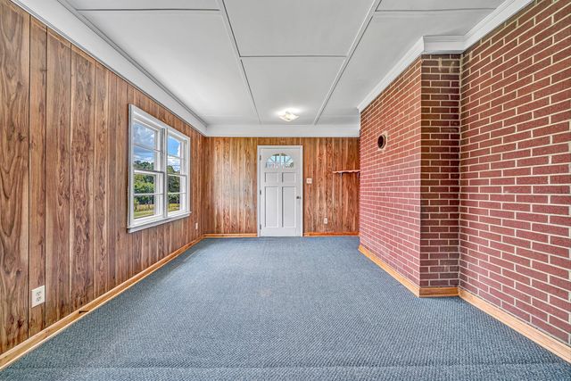 1366 Ashpone Tavern RD, Rocky Mount, VA 24151