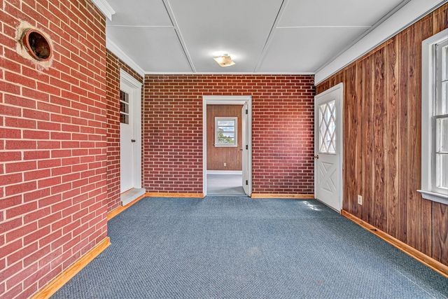 1366 Ashpone Tavern RD, Rocky Mount, VA 24151