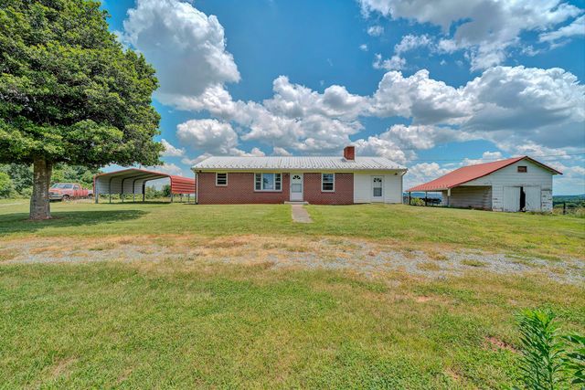 1366 Ashpone Tavern RD, Rocky Mount, VA 24151