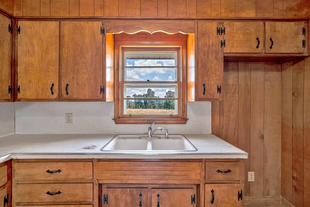 1366 Ashpone Tavern RD, Rocky Mount, VA 24151