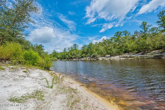 15805 STOKES Road, Macclenny, FL 32063
