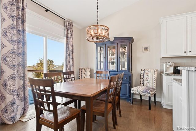 30879 Asbury Hill Court, New Hudson, MI 48165