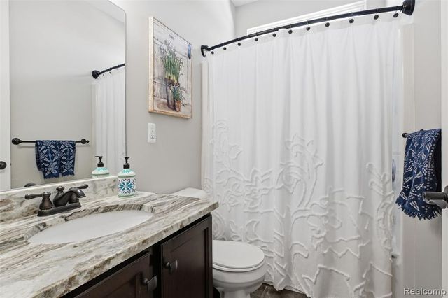 30879 Asbury Hill Court, New Hudson, MI 48165