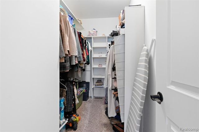 30879 Asbury Hill Court, New Hudson, MI 48165