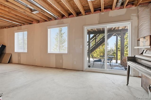 30879 Asbury Hill Court, New Hudson, MI 48165