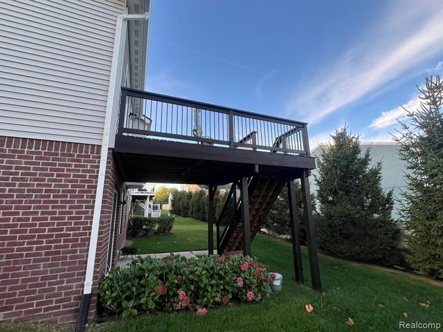 30879 Asbury Hill Court, New Hudson, MI 48165