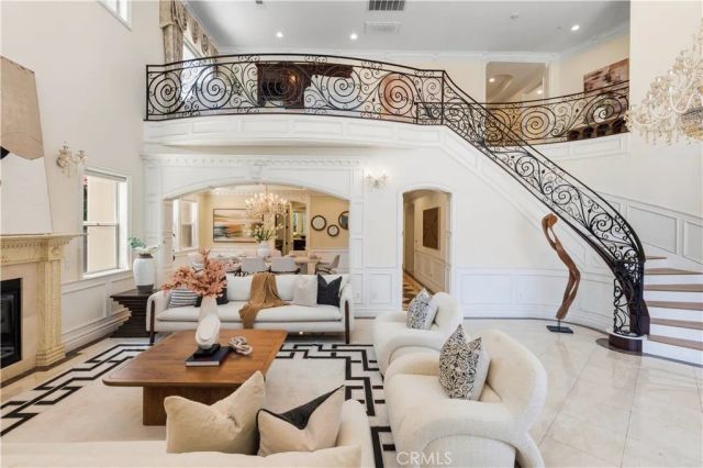 553 Woodward blvd, Pasadena, CA 91107
