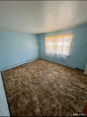 93A Karen Court, Bridgeport, CT 06606