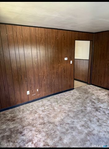 93A Karen Court, Bridgeport, CT 06606