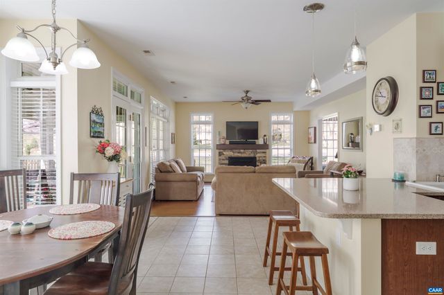 212 GRAYROCK DR, Crozet, VA 22932