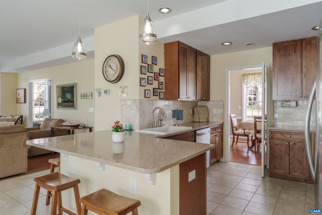 212 GRAYROCK DR, Crozet, VA 22932