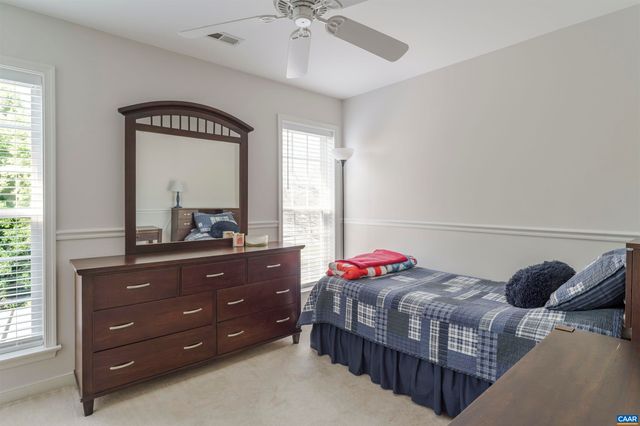 212 GRAYROCK DR, Crozet, VA 22932