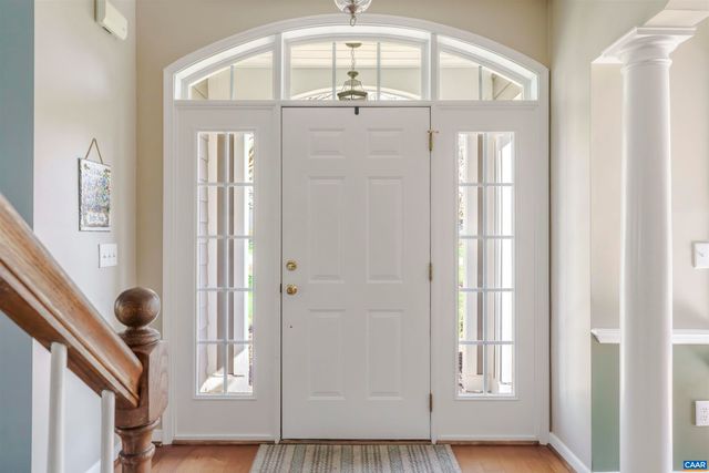 212 GRAYROCK DR, Crozet, VA 22932