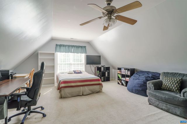 212 GRAYROCK DR, Crozet, VA 22932