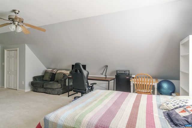 212 GRAYROCK DR, Crozet, VA 22932