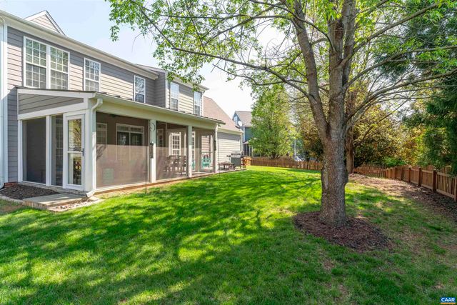 212 GRAYROCK DR, Crozet, VA 22932