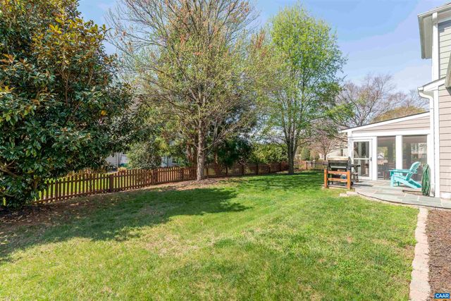 212 GRAYROCK DR, Crozet, VA 22932