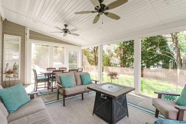 212 GRAYROCK DR, Crozet, VA 22932
