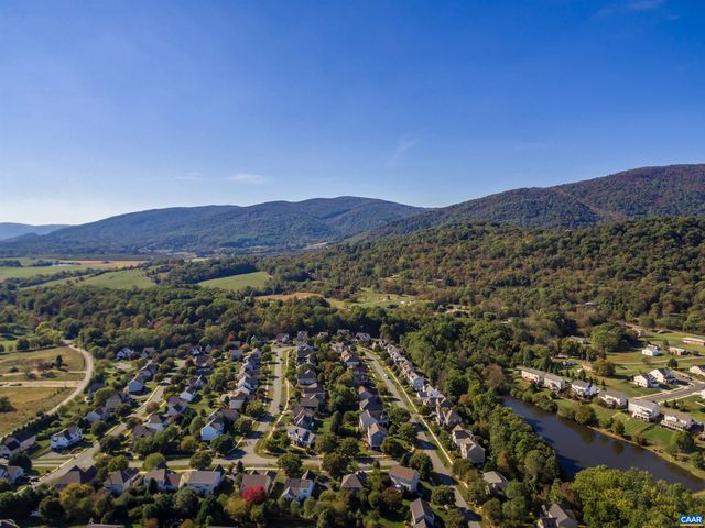 212 GRAYROCK DR, Crozet, VA 22932