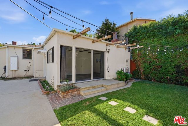 14529 Greenleaf Street, Sherman Oaks, CA 91403