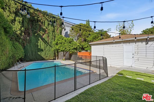 14529 Greenleaf Street, Sherman Oaks, CA 91403