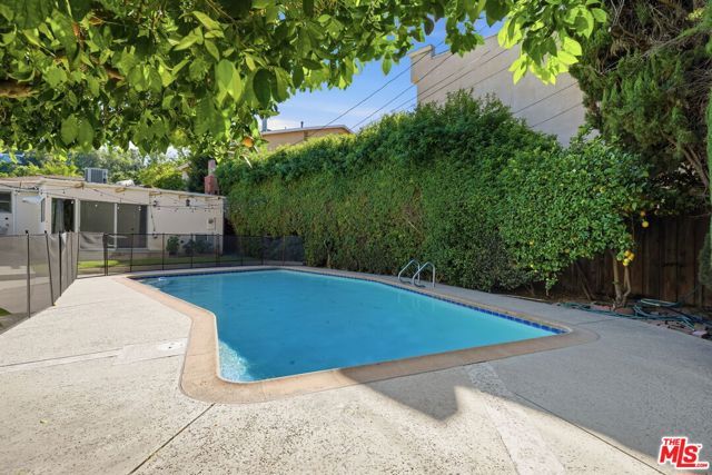 14529 Greenleaf Street, Sherman Oaks, CA 91403