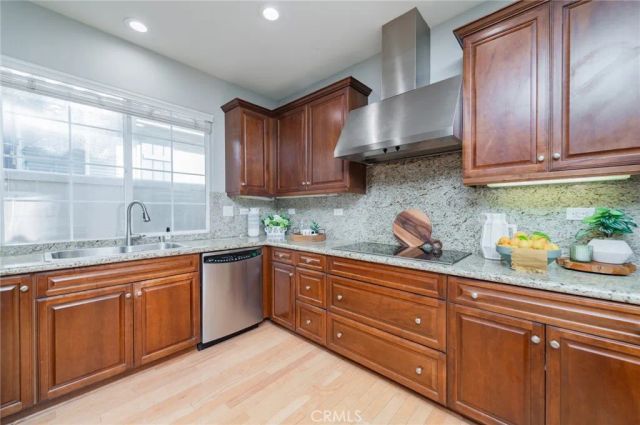 54 Shadowplay, Irvine, CA 92620