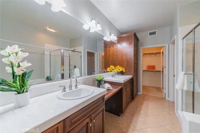 54 Shadowplay, Irvine, CA 92620