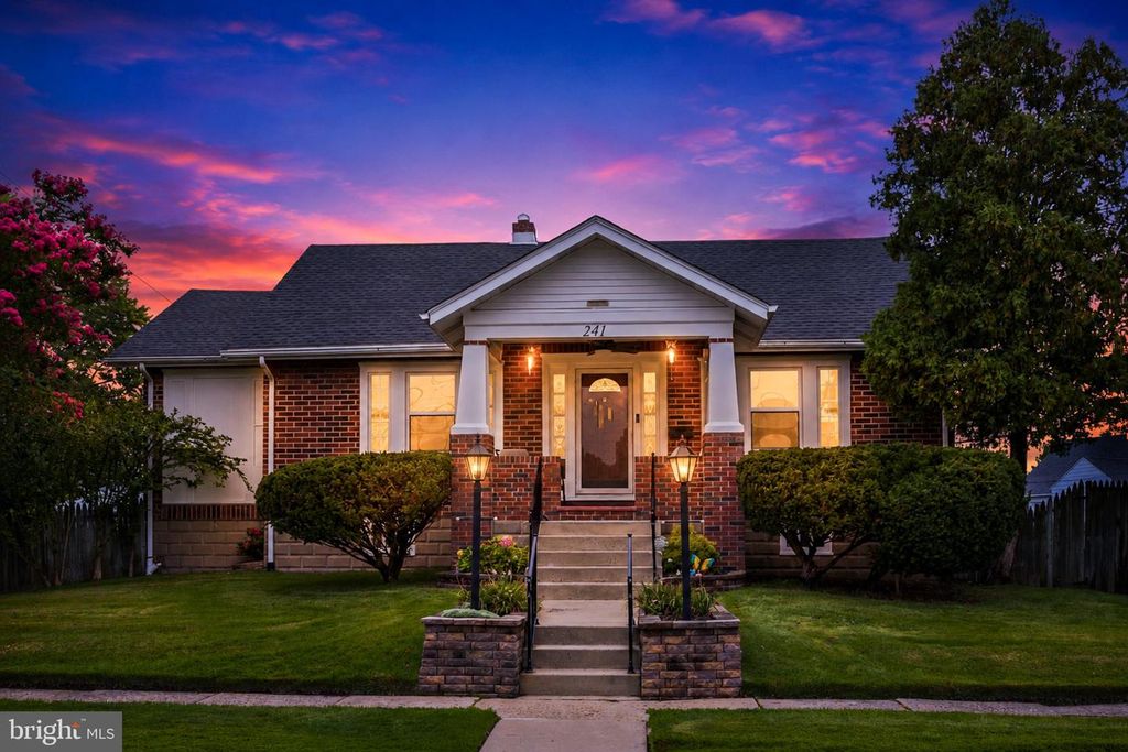 241 CENTER AVE, MOUNT EPHRAIM, NJ 08059 — exterior