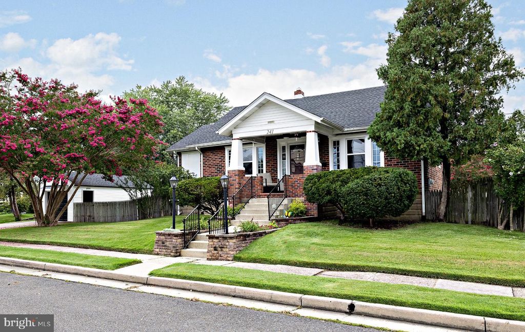 241 CENTER AVE, MOUNT EPHRAIM, NJ 08059 — photo 2