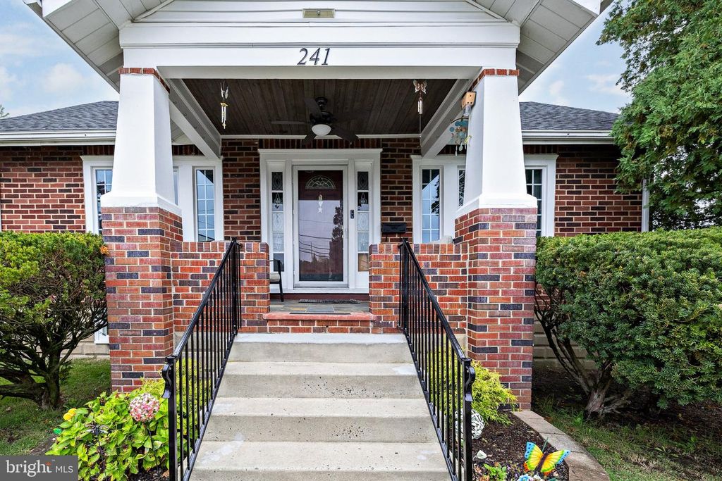 241 CENTER AVE, MOUNT EPHRAIM, NJ 08059 — photo 4