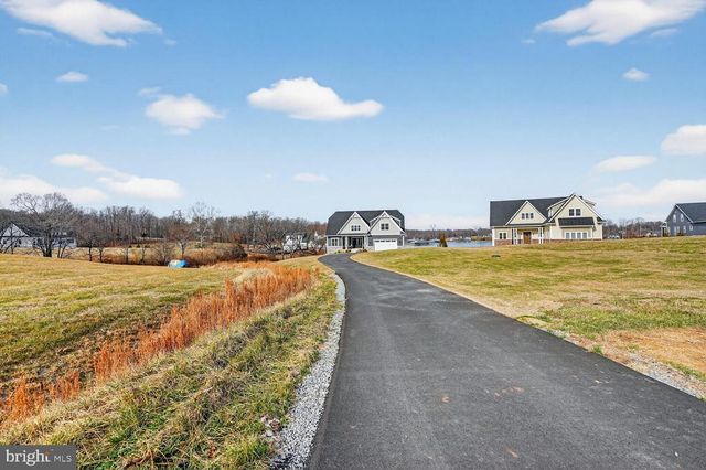 393 ROCK ISLAND RIDGE, LAKE ANNA, Mineral, VA 23117