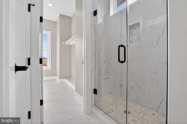 393 ROCK ISLAND RIDGE, LAKE ANNA, Mineral, VA 23117