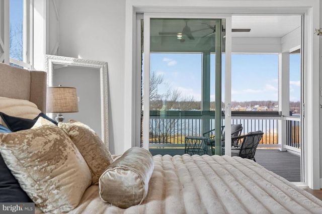 393 ROCK ISLAND RIDGE, LAKE ANNA, Mineral, VA 23117