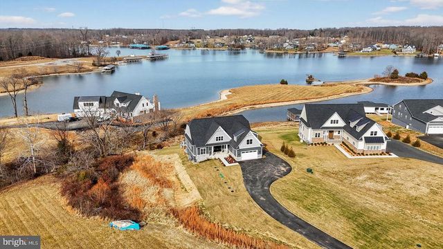 393 ROCK ISLAND RIDGE, LAKE ANNA, Mineral, VA 23117