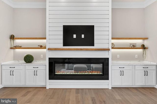 393 ROCK ISLAND RIDGE, LAKE ANNA, Mineral, VA 23117